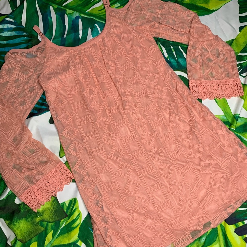 🛑SOLD🛑Xhilaration Off The Shoulder Bell Sleeve Dress